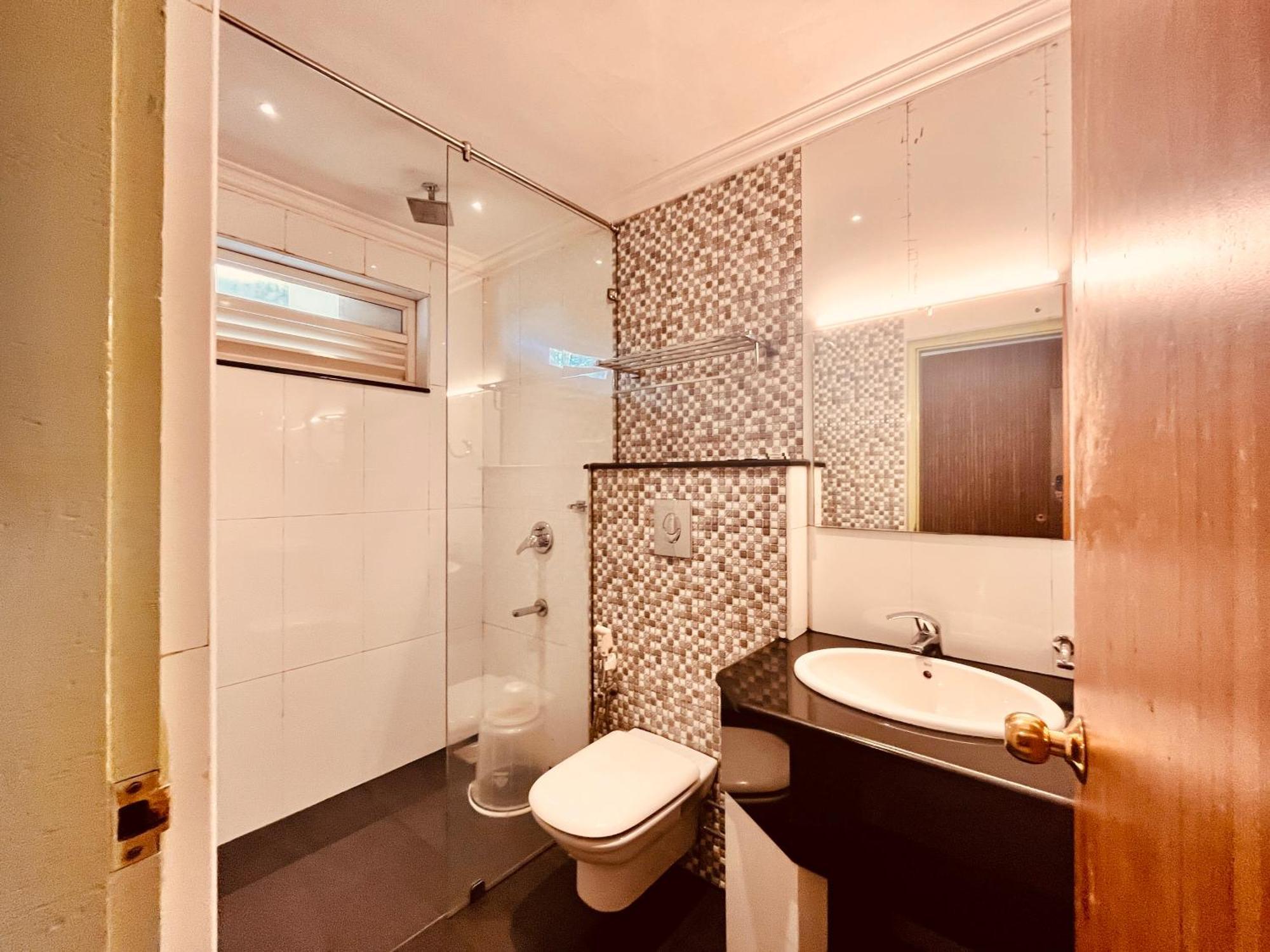 Pearl Grand Boutique Cottage In Omaxe Anandam Vrindavan - #Premium Ac Rooms With Balcony #Big Parking #Lift #Garden #Peaceful Area #Near Prem Mandir #Property Of The Year #Most Awarded Exterior photo